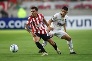 Eric Meza suma 95 partidos y 2 goles en el pincha.