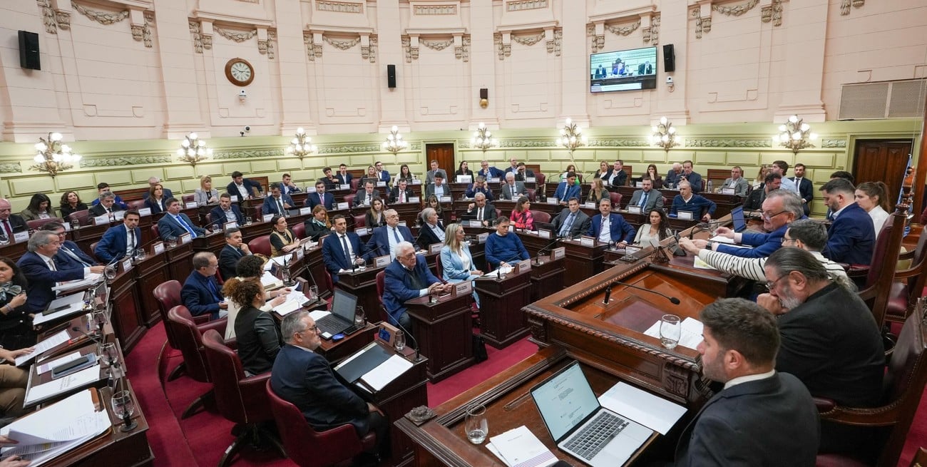 Autonomía y municipios: ley 14436, observaciones e interrogantes