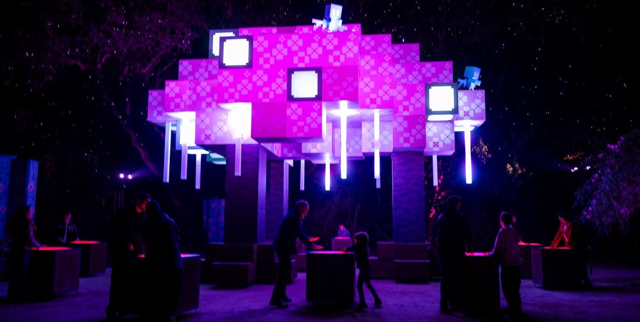 "Minecraft Experience: Moonlight Trail" se extiende a julio