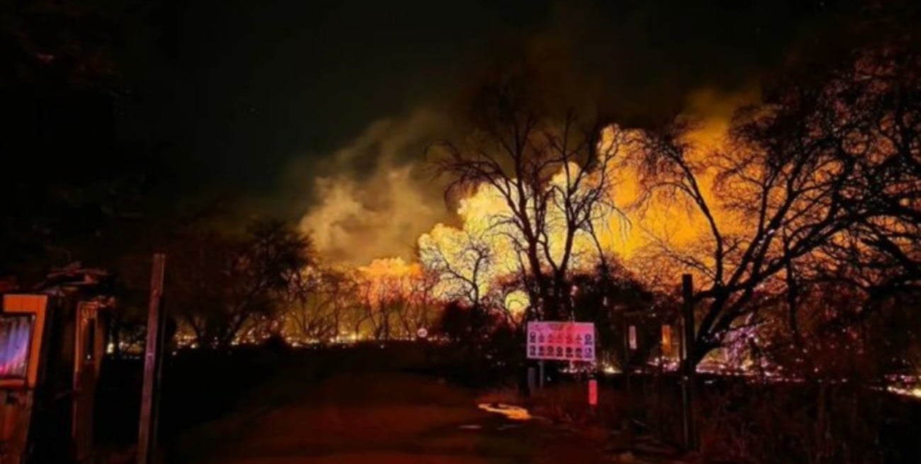 Un incendió forestal en Cafayate ya consumió cerca de 200 hectáreas