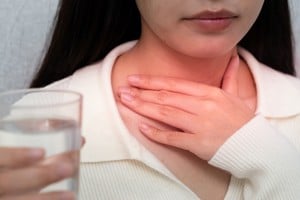 La sensación de que los alimentos "no bajan"