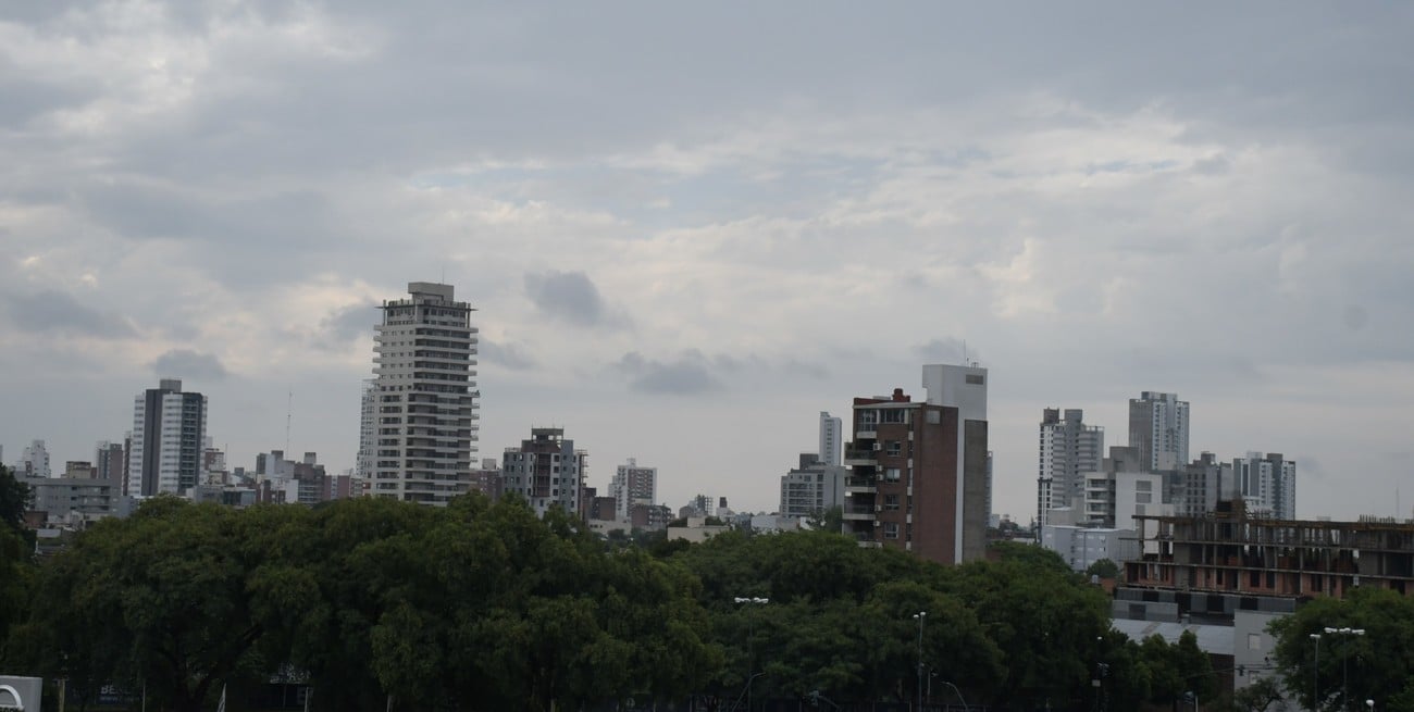 Lunes con viento, cielo parcialmente nublado y una máxima de 23°C en la ciudad de Santa Fe