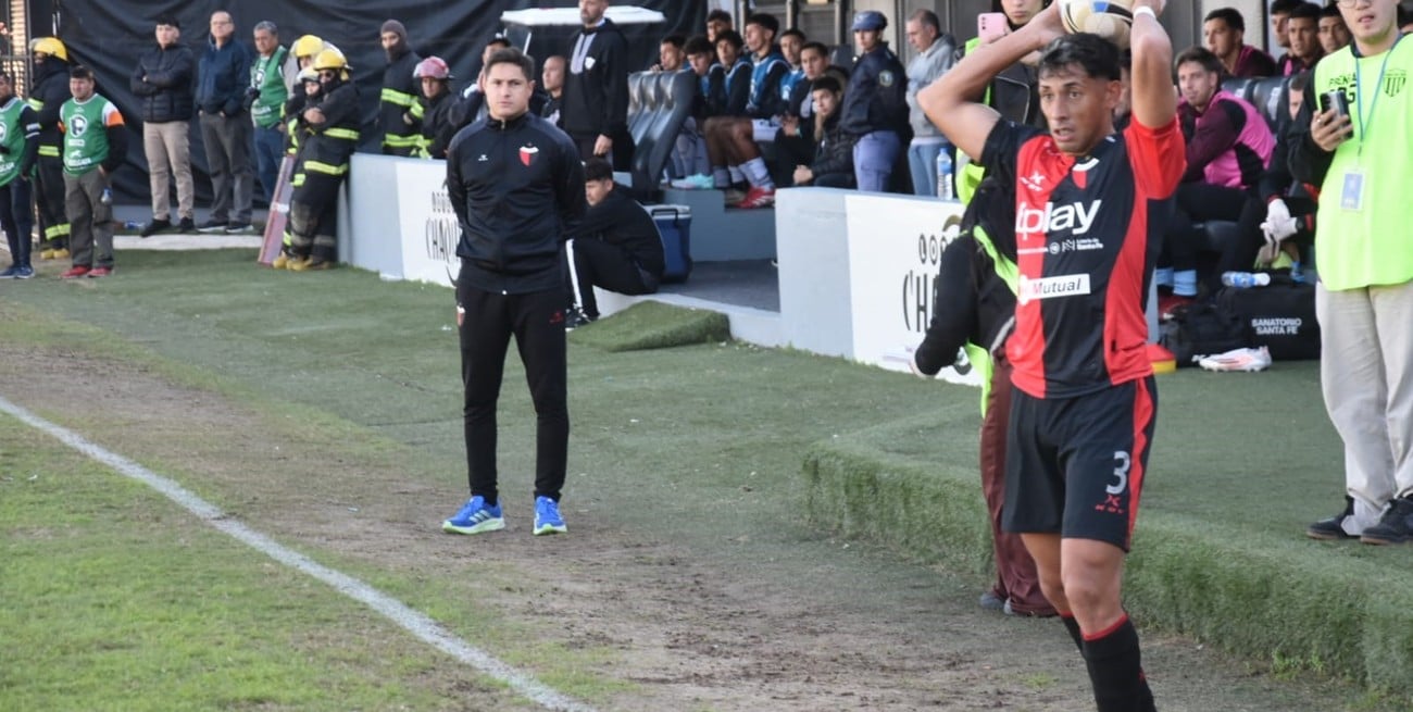 Colón y Medrán se juegan una
“patriada” en cancha de Acassuso