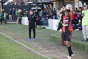Leandro Allende es una de las posibilidades que tiene Medrán para el armado de la defensa. Foto: Ariel Meza