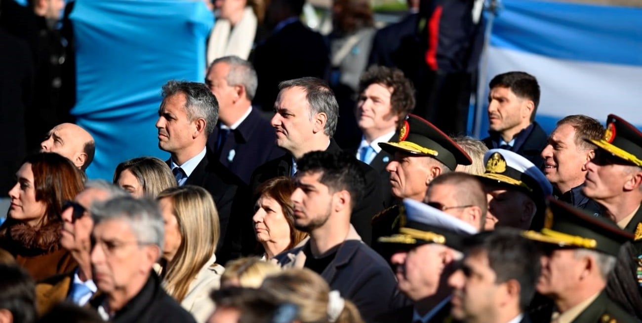 El Gobierno nacional insiste en descomprimir la presión que tiene por el caso Adorni