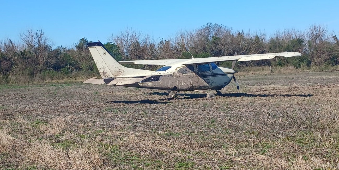 Cayó una avioneta en una zona rural de Cayastacito
