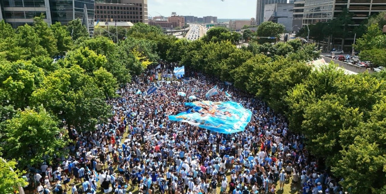 Juega Argentina y hay santafesinos
sea cual fuere el lugar en el mundo
