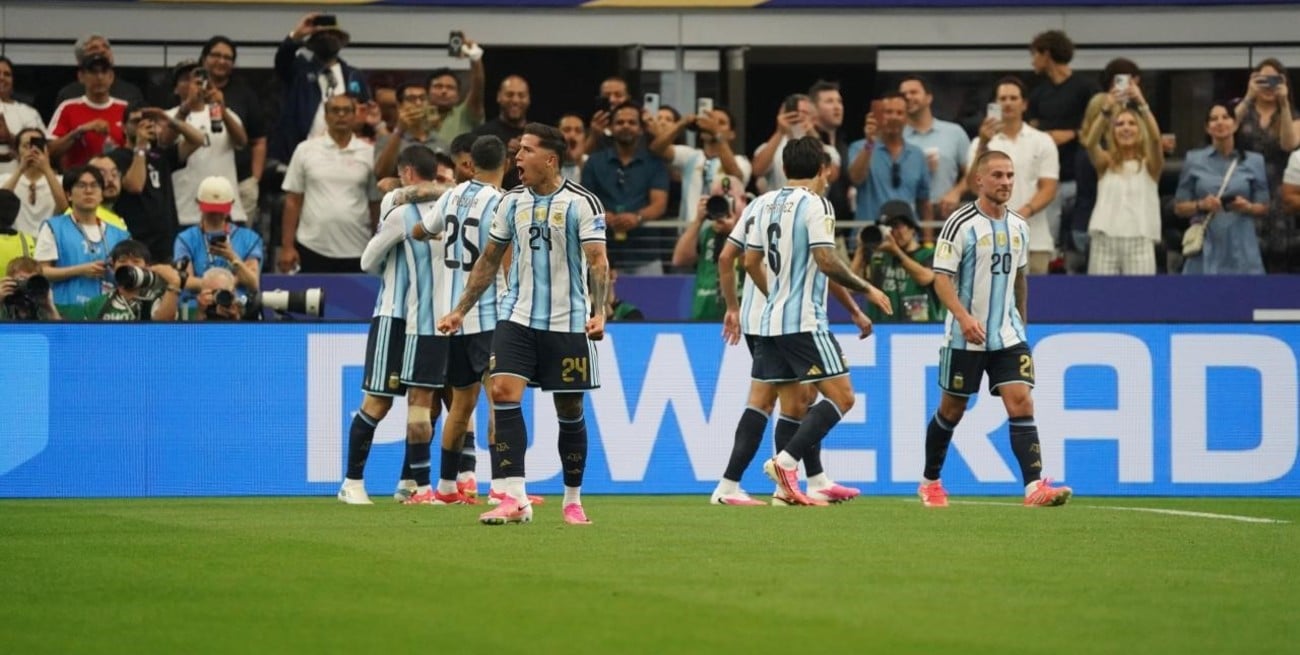 Así quedó la tabla de posiciones del grupo de Argentina tras vencer a Austria