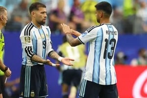 Cuti fue reemplazado por Otamendi a los 57 minutos de juego. Foto: Reuters.