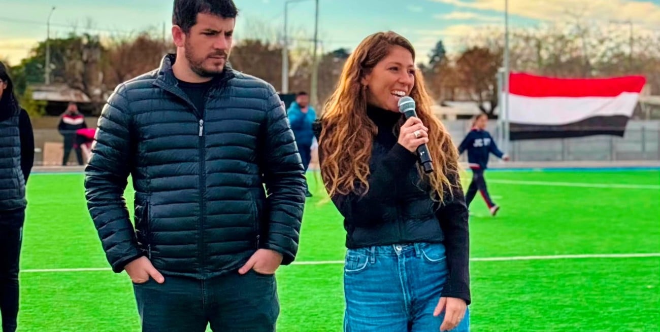 Galnares destacó el trabajo conjunto que hizo posible la cancha de hockey sintético del CEF N° 54