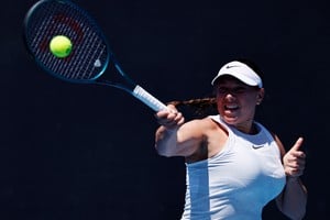 Lourdes Carlé, a paso firme rumbo al cuadro principal.