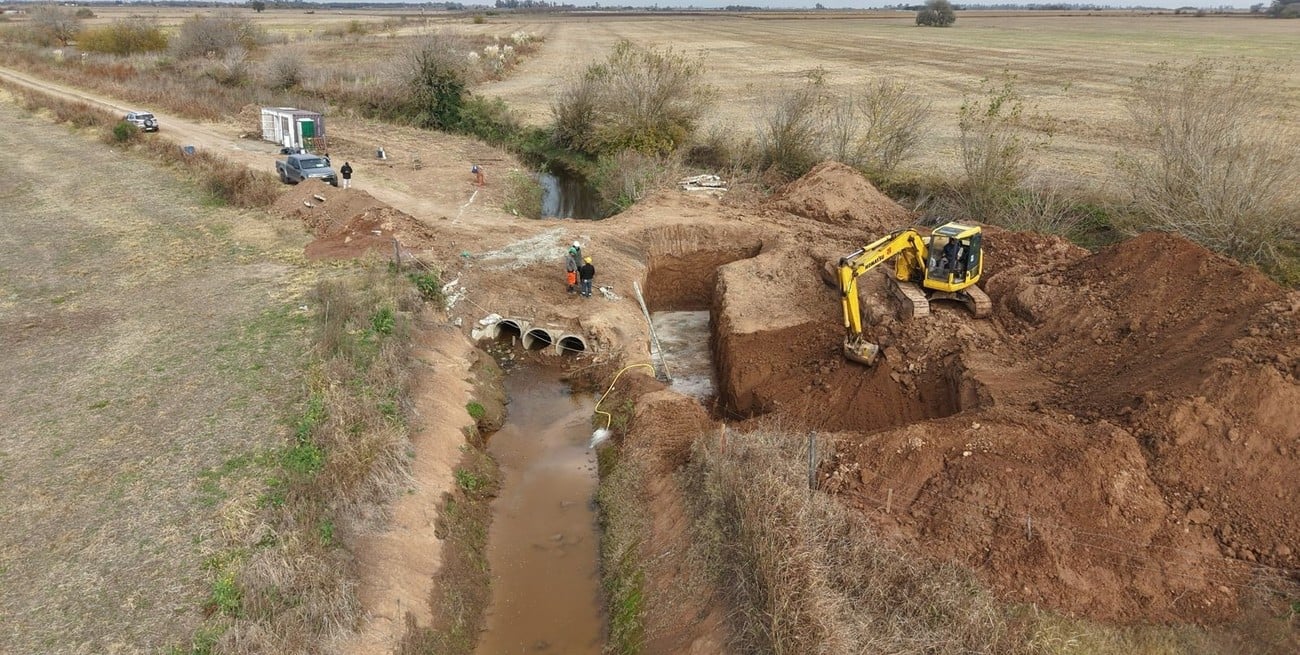 Invierten $350 millones en infraestructura hídrica para fortalecer la cuenca de Totoras