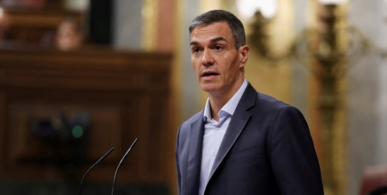 España: Feijóo exigió elecciones anticipadas ante un Pedro Sánchez que defiende su continuidad