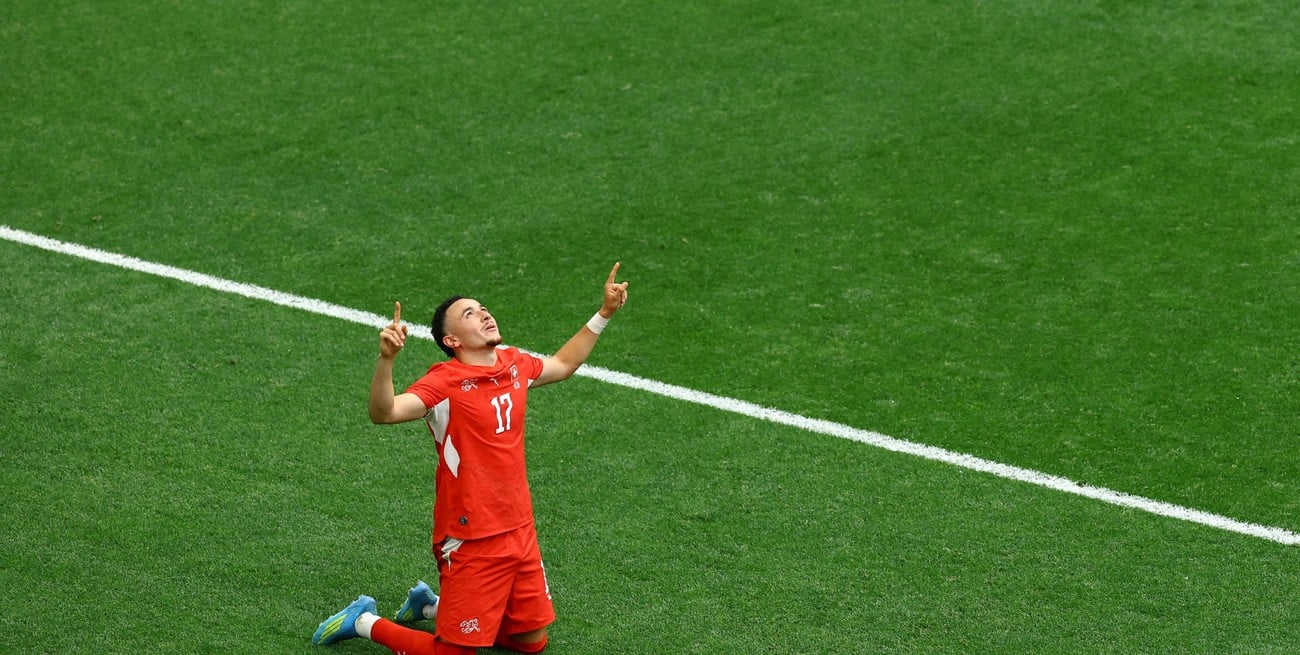 Suiza derrotó a Canadá y se adueñó del Grupo B del Mundial