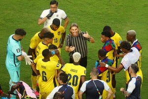 Ecuador afronta una prueba de fuego frente a Alemania con cambios en el once inicial