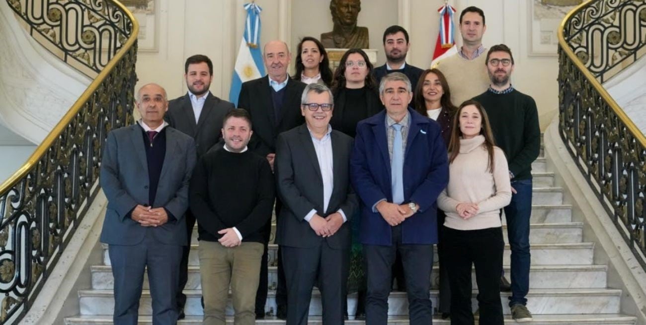 Intercambios en Santa Fe y Uruguay sobre monitoreo y evaluación de políticas públicas