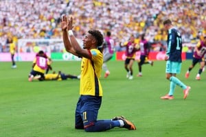 El festejo ecuatoriano en el Met Life.
