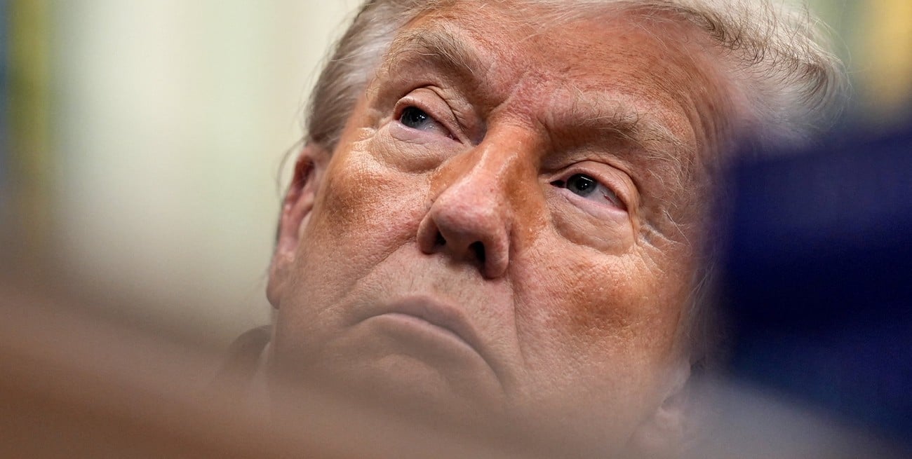 Trump amenaza a Europa con aranceles del 100% si aplica impuestos a gigantes digitales