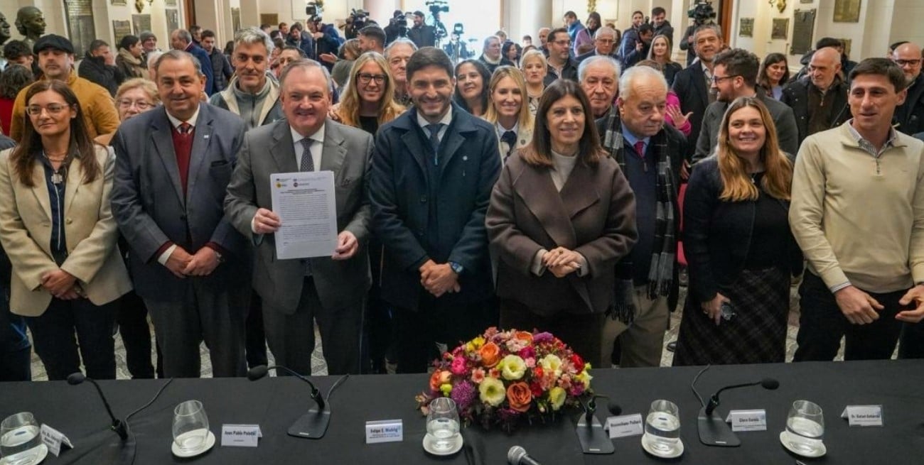 Cabeza de poderes en la Plaza