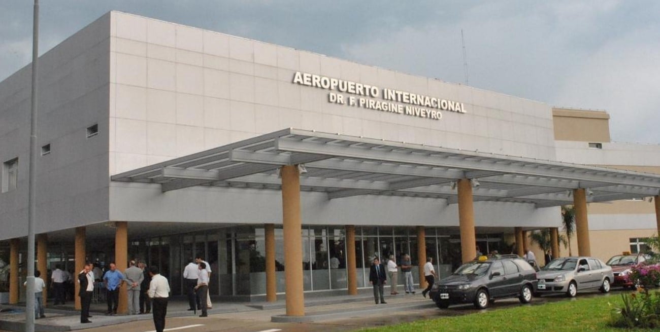 Amenaza de bomba en el aeropuerto de Corrientes: activaron un amplio operativo de seguridad
