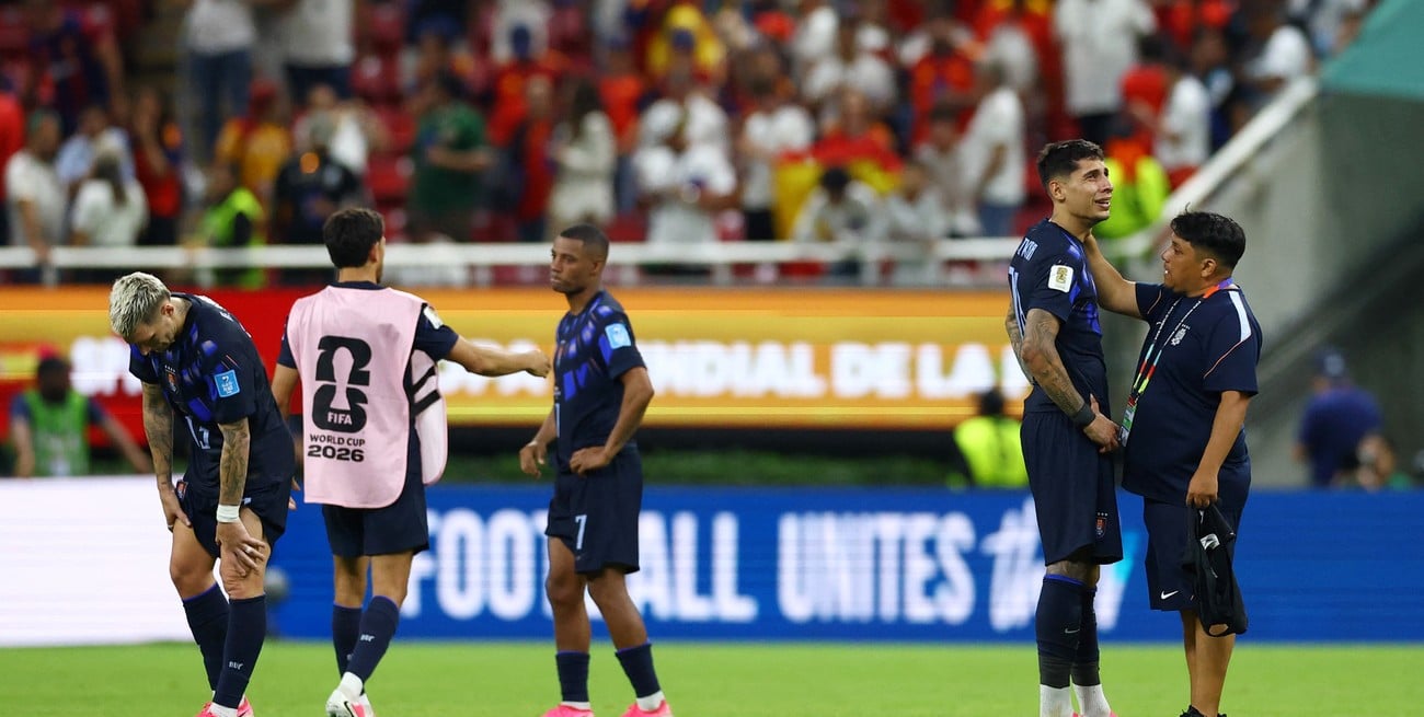 Papelón uruguayo: perdió con España y quedó eliminado en la primera fase del Mundial