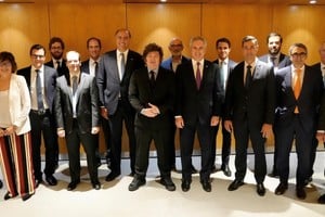 Javier Milei este viernes durante el encuentro con empresario e inversores españoles. Crédito: Oficina del Presidente