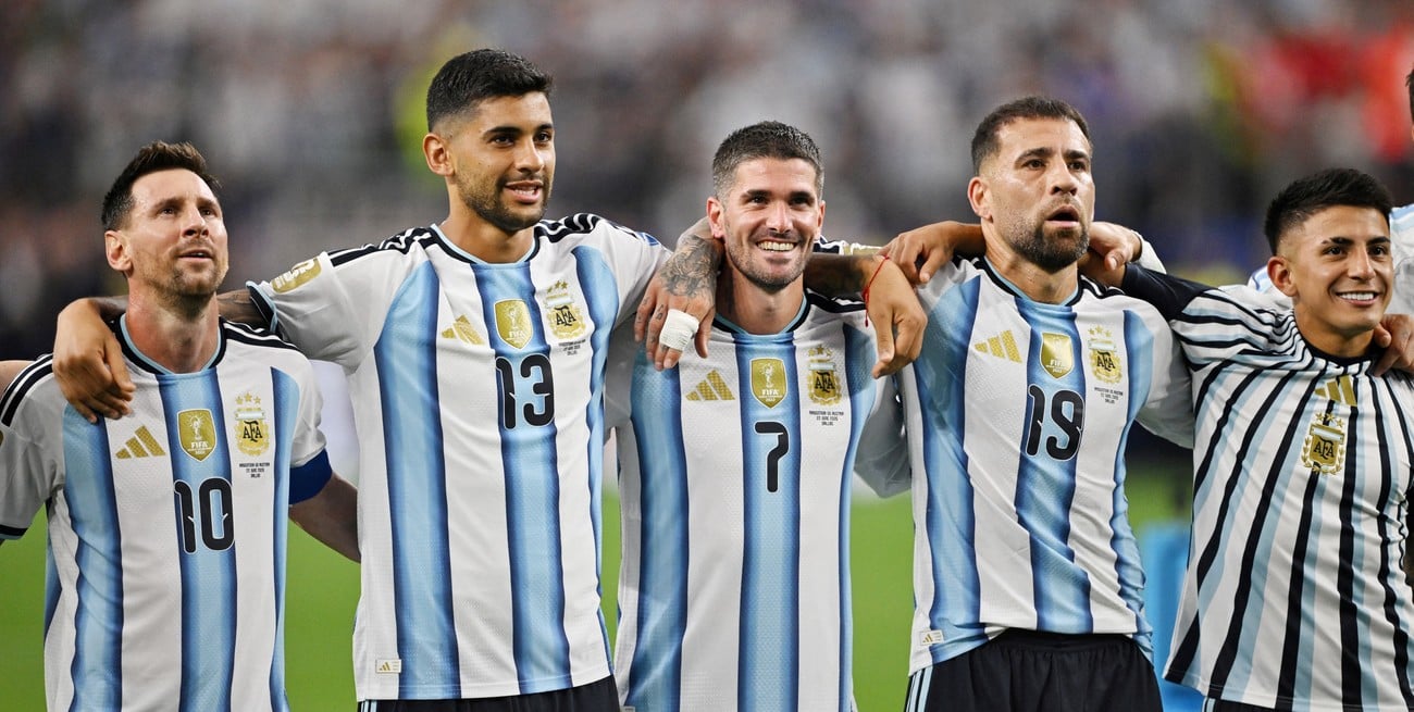 Buenas noticias para Scaloni: a Cuti Romero le dieron bien los estudios y llegaría para los 16vos