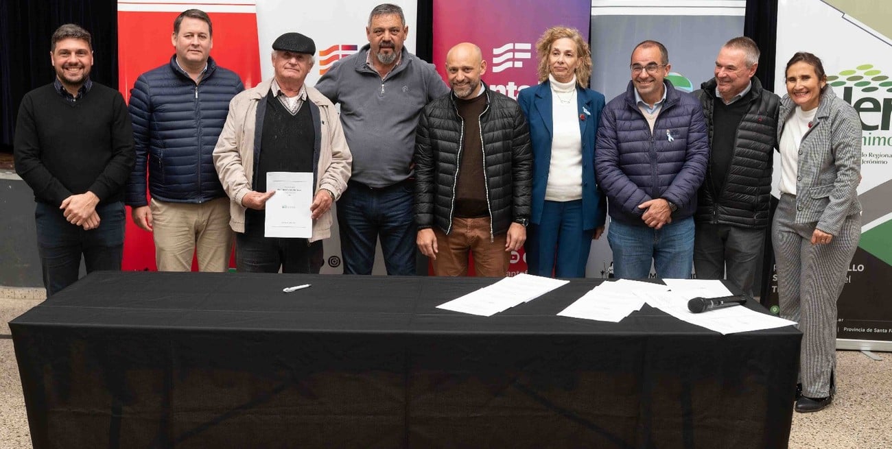 Anunciaron aportes para el sector frutillero y avanzan proyectos de infraestructura para la producción arrocera
