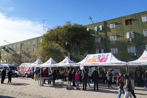 El Tour de los Juegos ODESUR llegó a barrio Centenario y mostró el legado que dejarán las obras