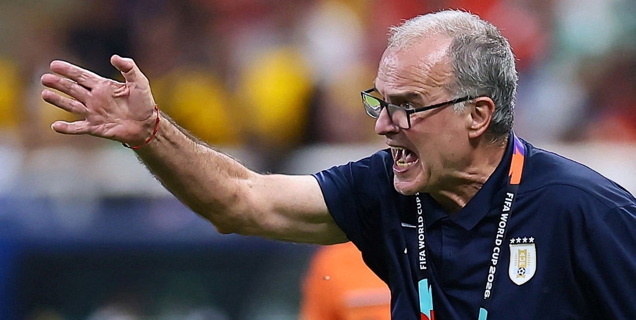 Bielsa, enojado tras la eliminación de Uruguay: “Soy el responsable de esta decepción”