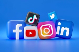 Más allá de celebrar la interconexión global inmediatista, los especialistas y usuarios aprovechan la jornada para debatir sobre la necesidad de un uso responsable.