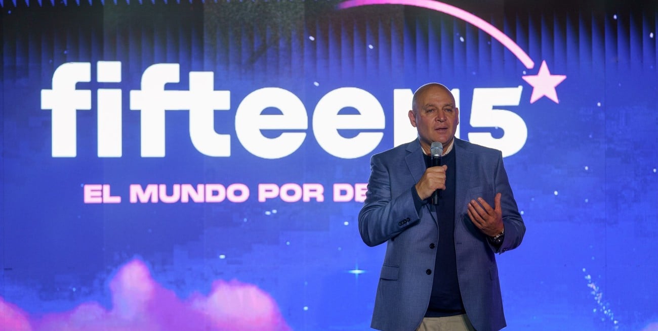 El viaje de 15 a Disney vs. la fiesta tradicional: por qué el turismo adolescente gana terreno y se abarata a la mitad