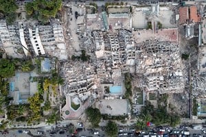 A cinco días de la tragedia, el territorio venezolano continúa bajo alerta con un registro que supera las 430 réplicas, muchas de ellas con magnitudes mayores a 4 grados. REUTERS 