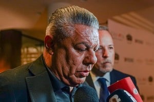 Claudio Tapia, el presidente de la Asociación del Fútbol Argentino en Miami. Dijo que de Messi "ya no tengo palabras" y definió a Maradona como un "patriota"