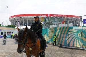 El Azteca, listo para México - Ecuador.