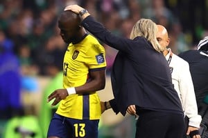 Enner Valencia cerró su historia con Ecuador después de la caída ante México