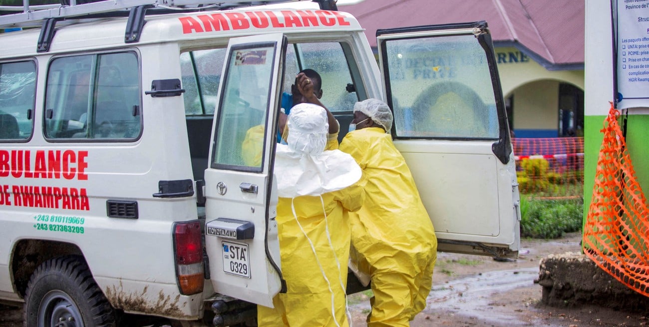 Expertos advierten que el brote de ébola se propaga más rápido que los anteriores