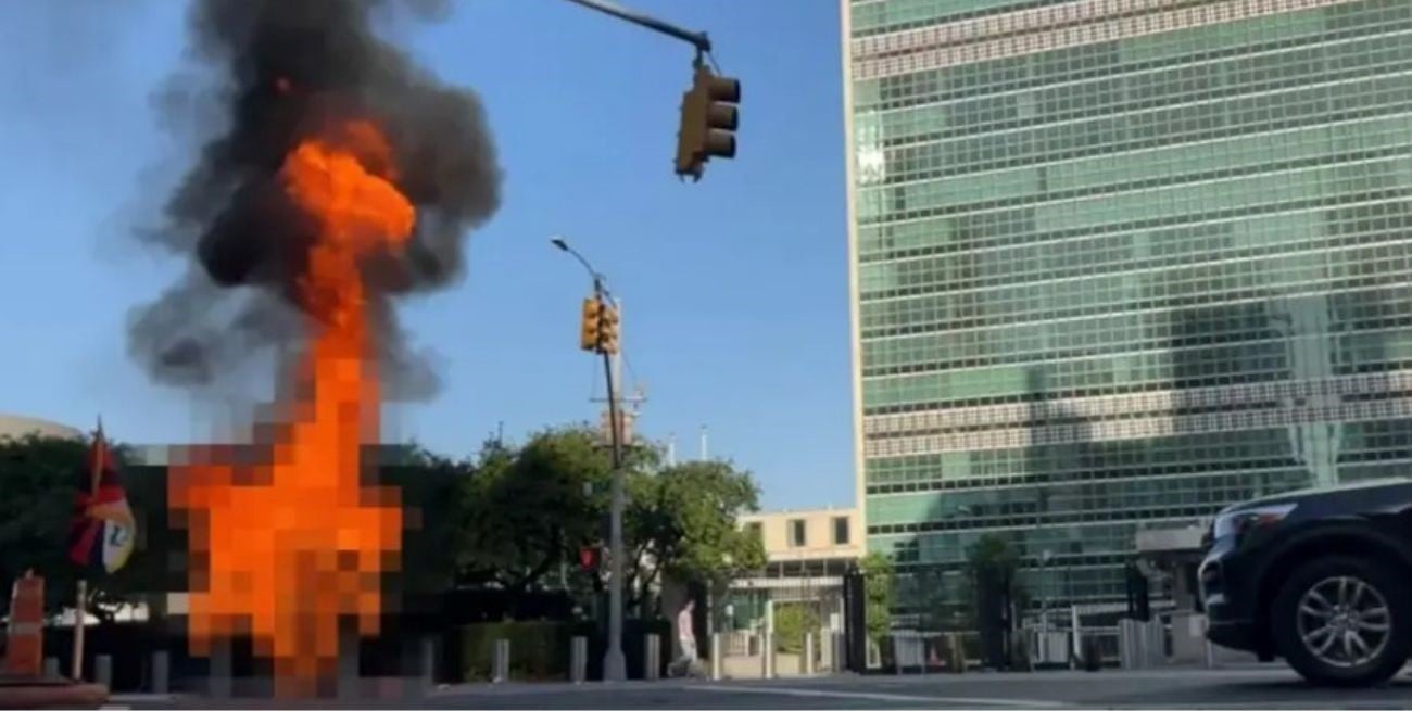 Un activista murió tras prenderse fuego frente a la ONU en Nueva York
