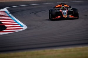 Nicolás Varrone durante la carrera Sprint de Fórmula 2 en Spa-Francorchamps. Un problema técnico en las primeras vueltas frustró su carrera y el argentino fue clasificado en la 18ª posición.