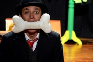 Puesta en escena de la recordada obra de Osvaldo Dragún, "El hombre que se convirtió en perro".