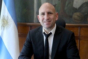 Guido Giana presentó su renuncia tras siete meses al frente de la gestión administrativa de Salud.