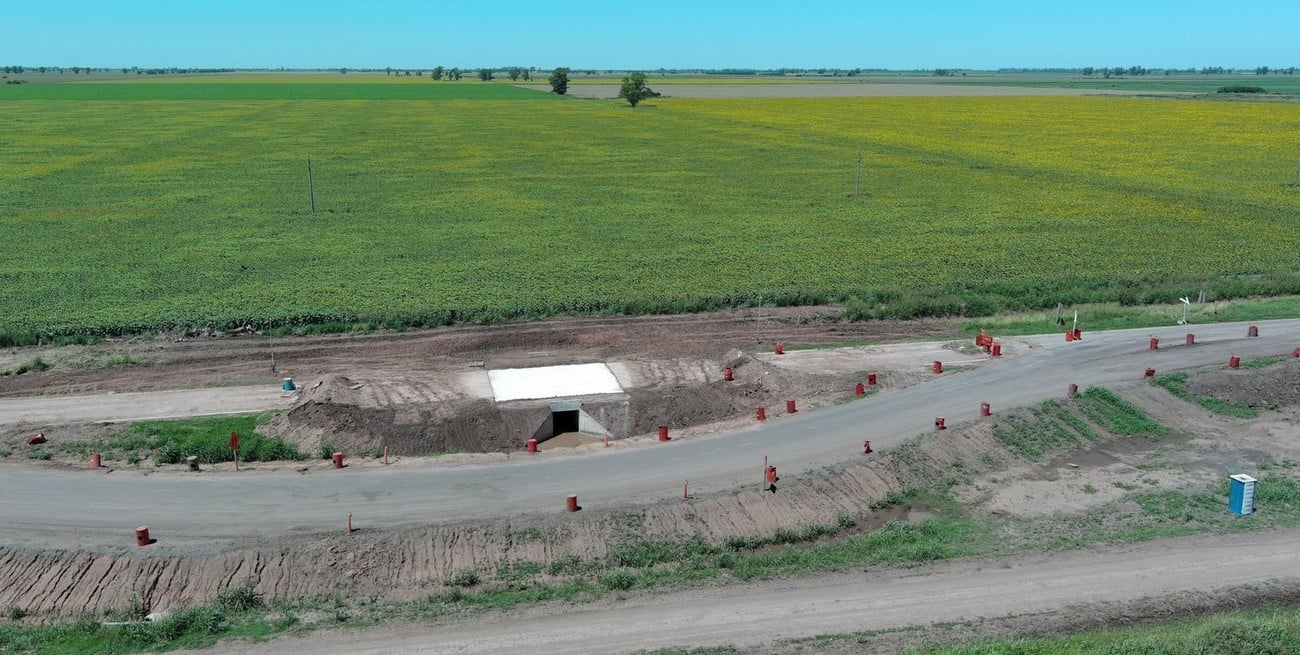 Con intervenciones en 240 kilómetros de canales, refuerzan el sistema hídrico en San Cristóbal