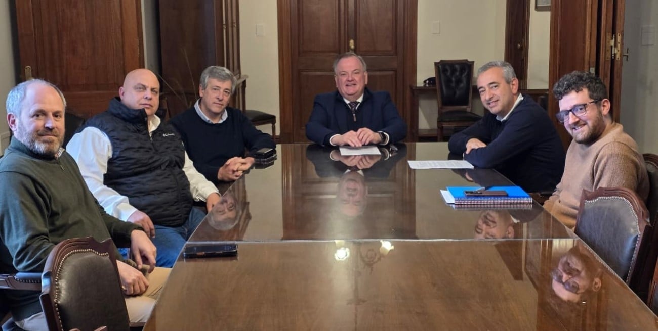 Michlig y Javkin en encuentro con ejes en temas políticos