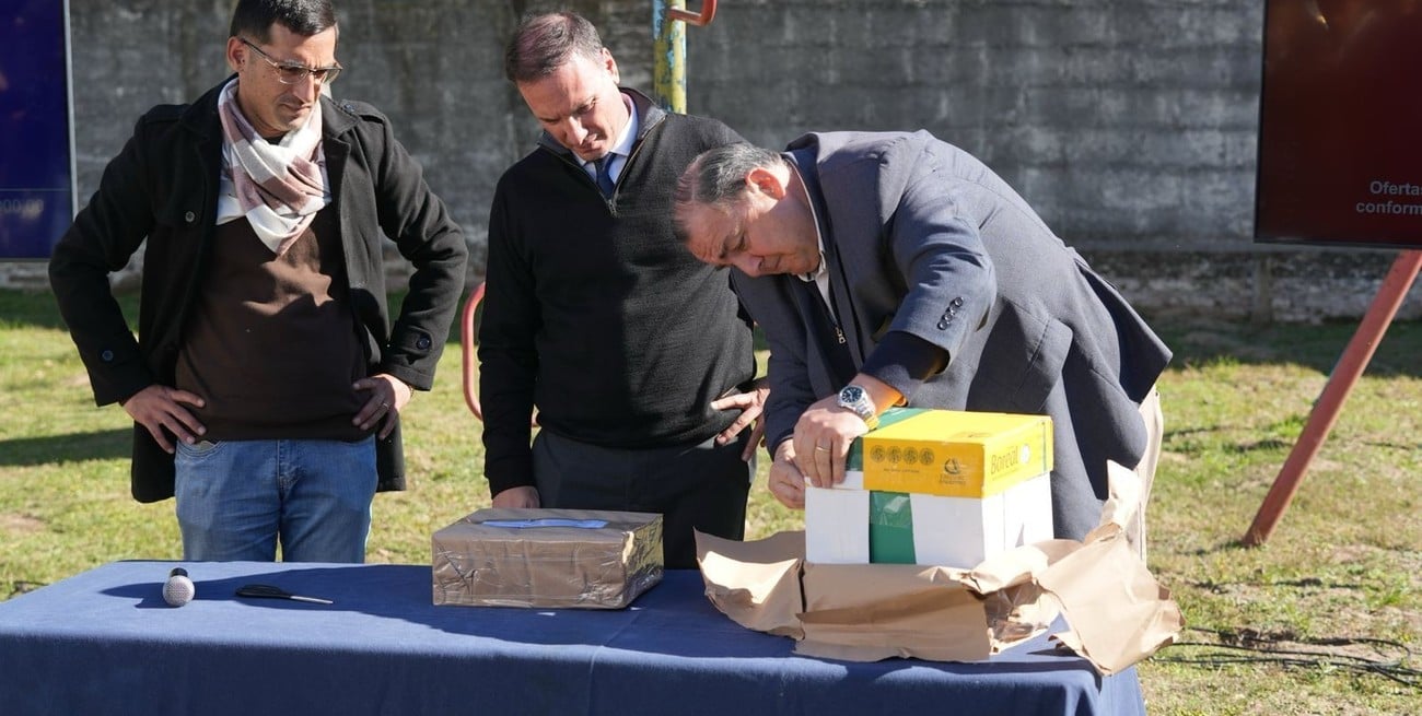 El gobierno de Pullaro impulsa una obra clave para ampliar el acceso al agua potable en la costa santafesina