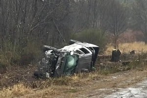 El choque fue frontal y provocó la muerte de una de las personas involucradas.