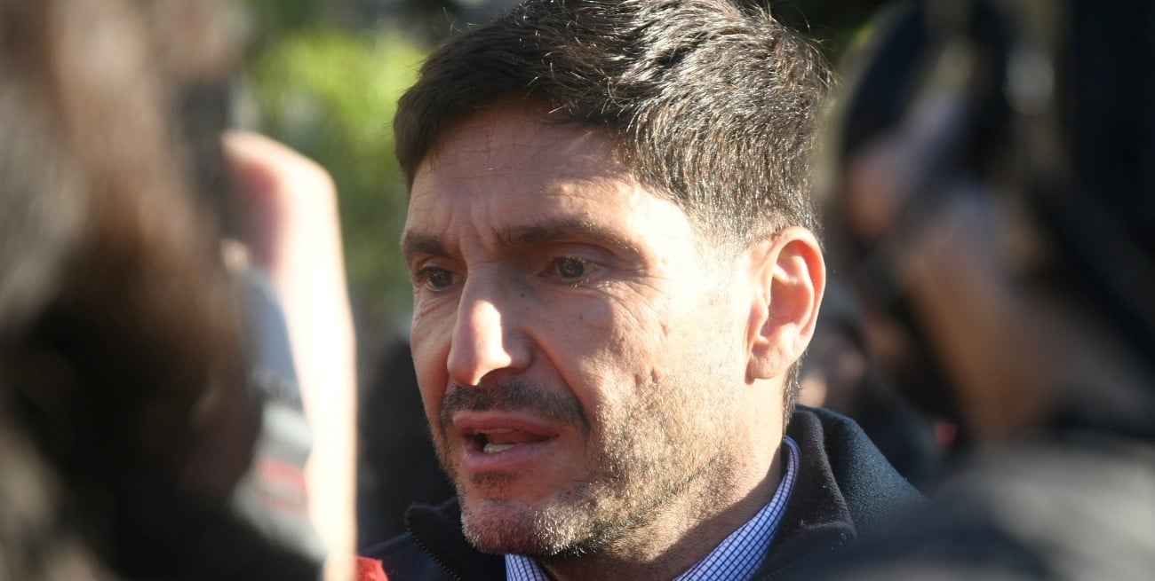 Policías detenidos: el Gobernador Pullaro pidió "prudencia"
