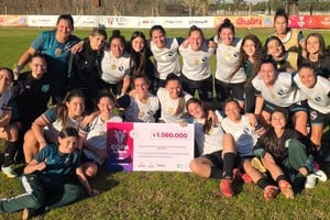 Social cerró la serie 6 a 2 y está en semifinales. Foto: Prensa Copa Santa Fe.