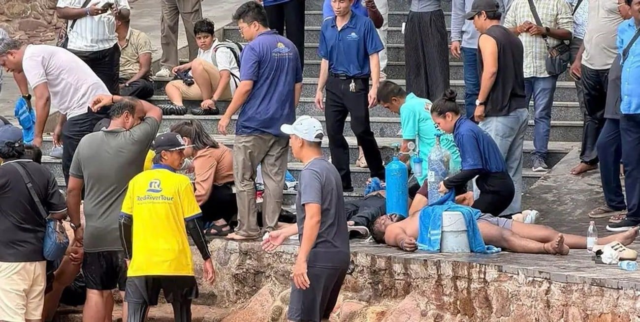 Tragedia en Vietnam: quince turistas murieron al volcar un barco en una isla paradisíaca