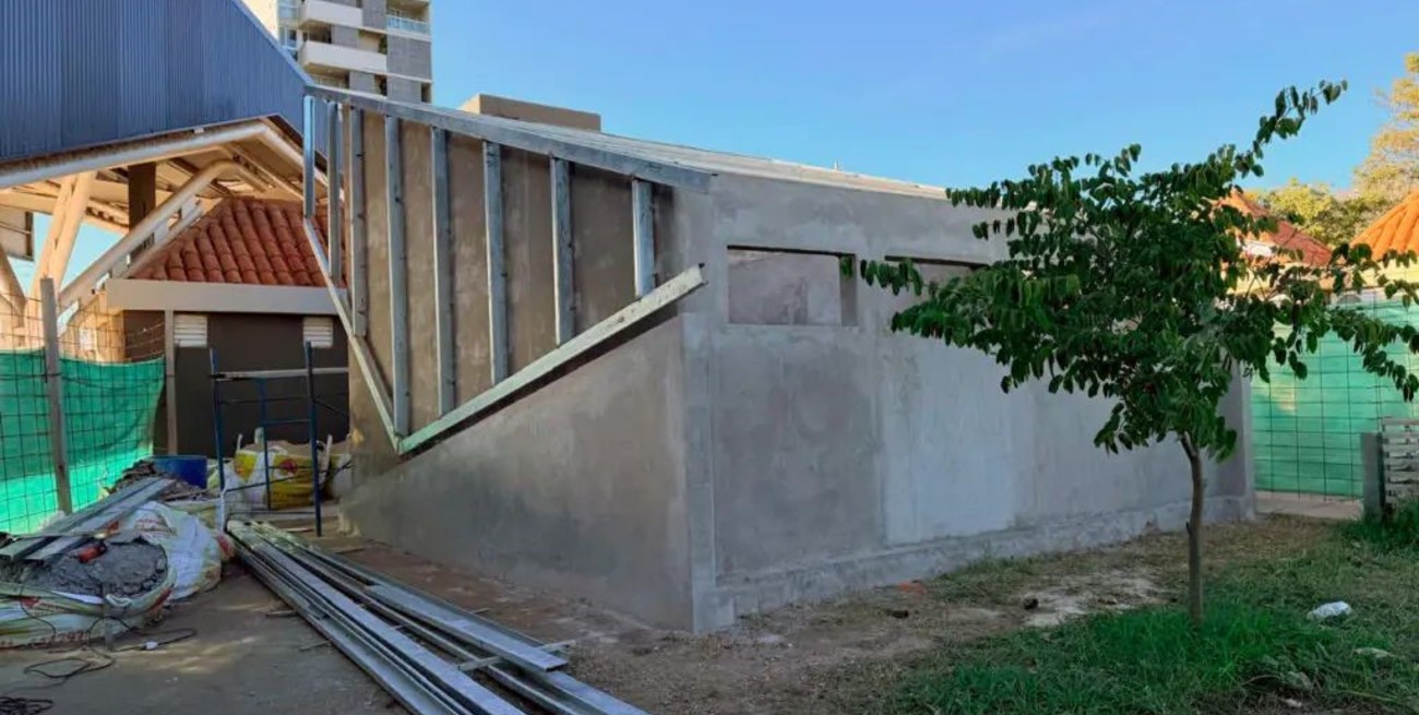 Avanza la remodelación de los sanitarios del Centro de Atención al Turismo de San Lorenzo