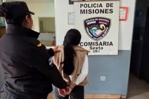 La mujer les exigía transferencias a las víctimas a cambio de supuestos contratos temporarios.
